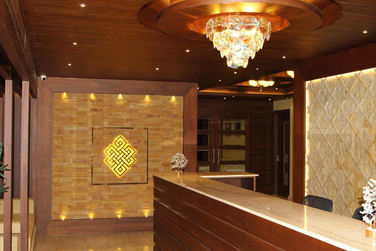 Retrieve Health & Wellness Hotel Kochi Luaran gambar