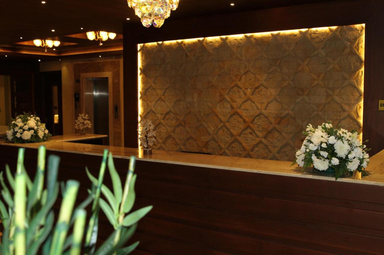 Retrieve Health & Wellness Hotel Kochi Luaran gambar