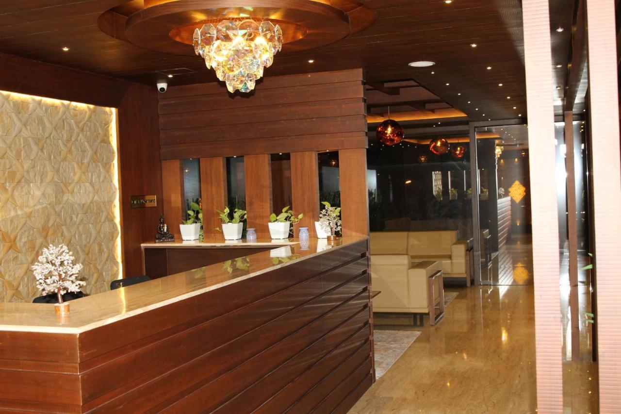 Retrieve Health & Wellness Hotel Kochi Luaran gambar