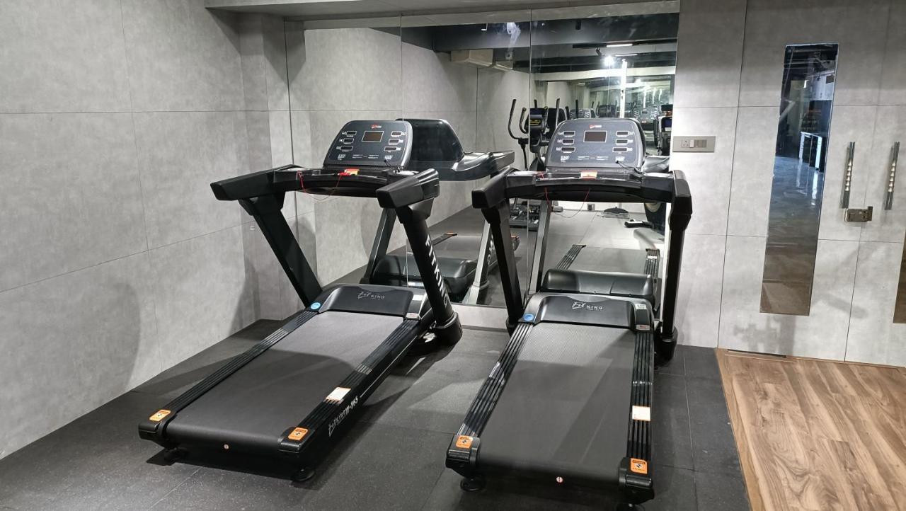 Retrieve Health & Wellness Hotel Kochi Luaran gambar